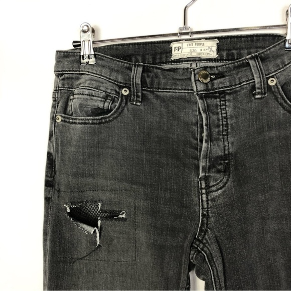 Free People Black Washed Fishnet Distressed Skinny Jeans 27 - Picture 5 of 6